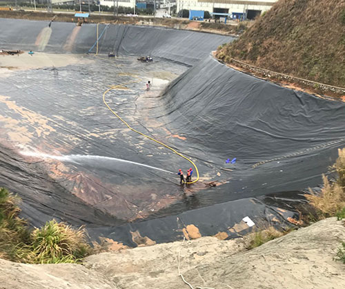 拜城废水池清理