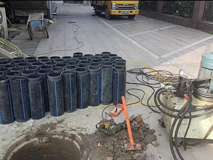 拜城PE置换管厂家 DN315置换管 非开挖管短管置换